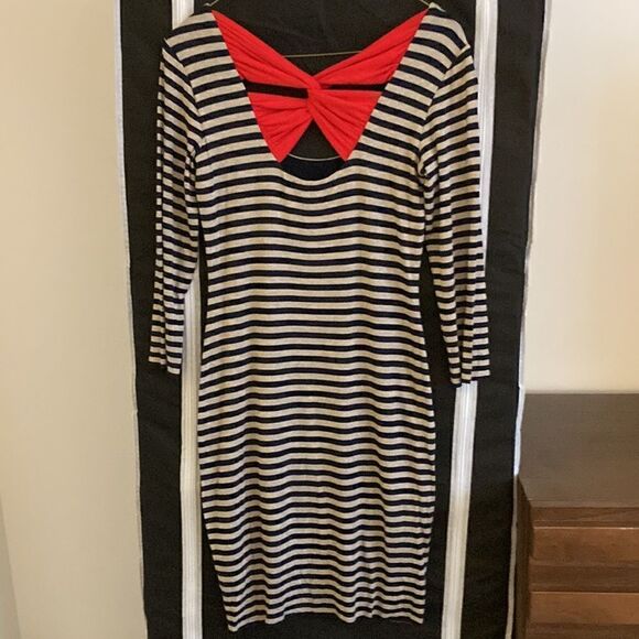 B44 Dressed, Gray/Black Stripe, 3/4 Sleeve Dress with Red Twist back detail. - Picture 3 of 8